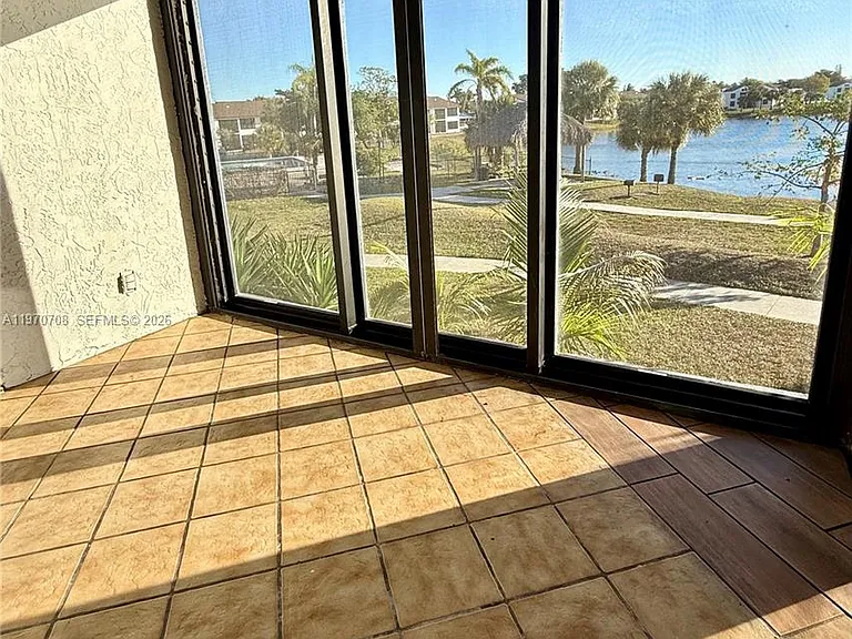 201 Lake Pointe Dr #202 — Photo 13