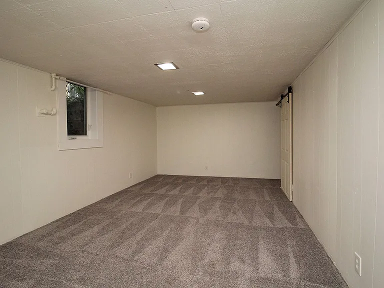 5611 NE Skidmore St — Photo 23