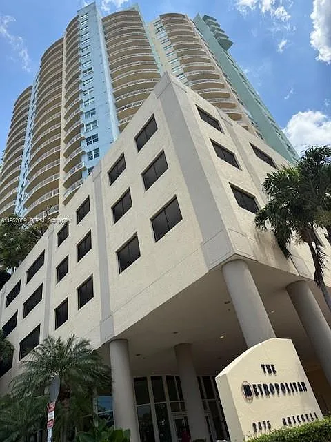 2 bed, 2.0 bath, $4,200 — Photo 2