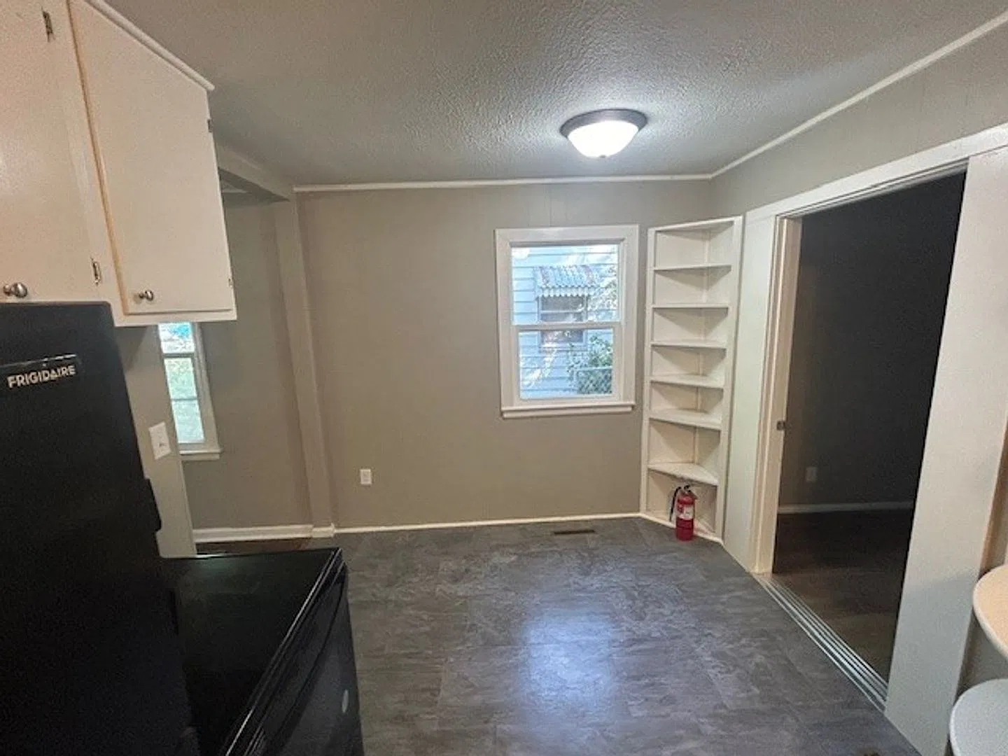 840 S Pinecrest - 3 Bedroom, 1 Bathroom Home - $995 — Photo 2