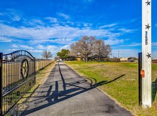 755 Miller Rd, Azle, TX 76020