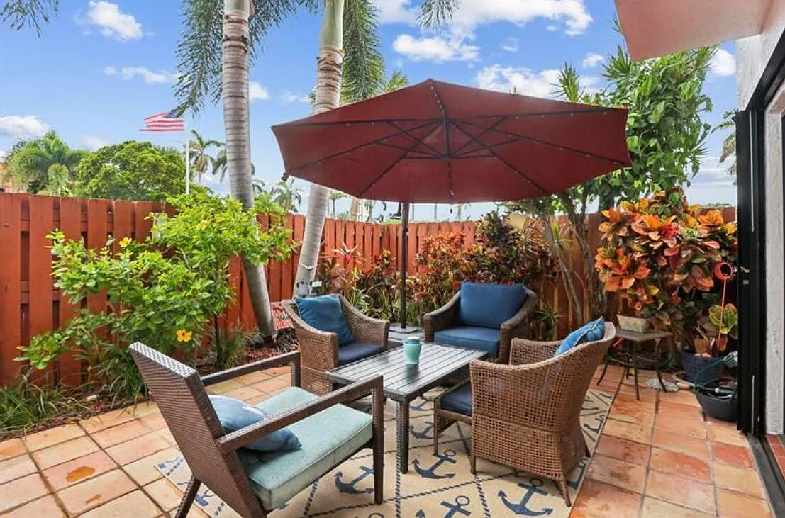 2 bed, 2.5 bath, 1380 sqft, $2,999 — Photo 4