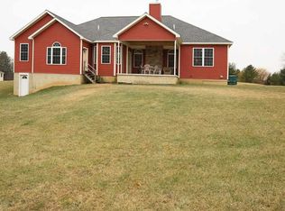 6 Seavey Ln, Altamont, NY 12009