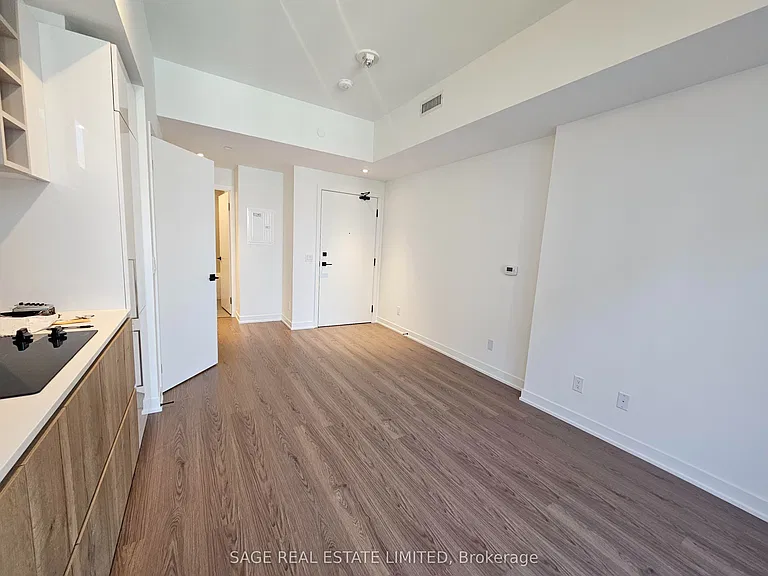 319 Jarvis St #503 — Photo 2