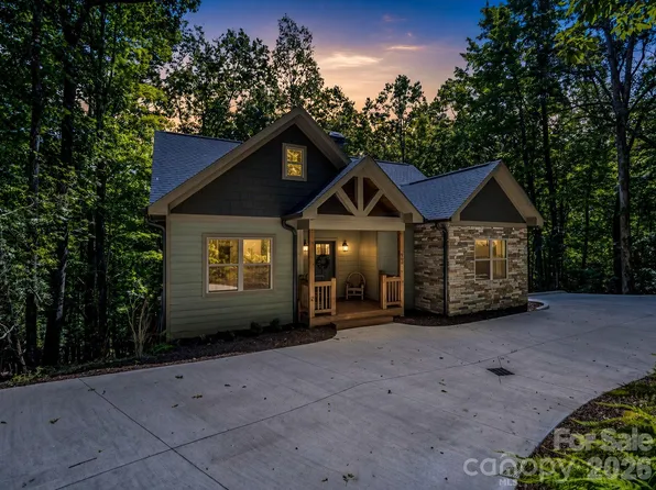 365 Utsonati Ln, Brevard, NC 28712