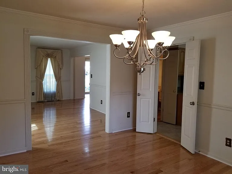 13699 Southernwood Ct — Photo 10
