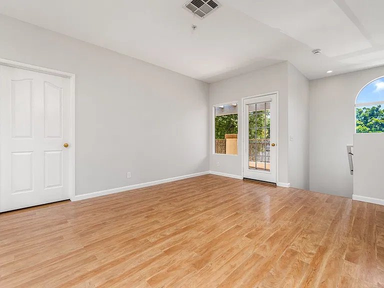 12901 Ternberry Ct — Photo 2