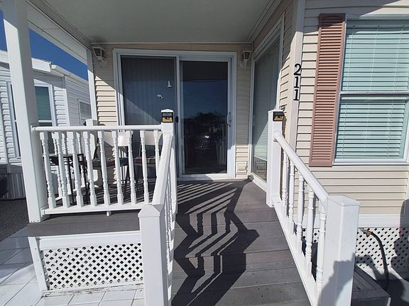 3rd image of 8500 Ulmerton Rd #211