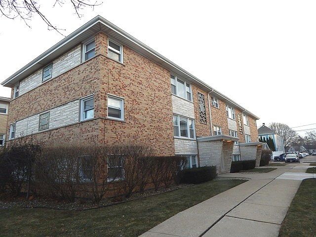 1st image of 6822 N Northwest Hwy APT 2F