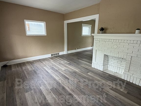 2nd image of 3331 E 145th St