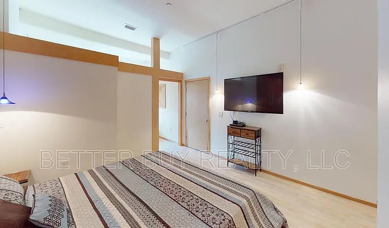101 Palm Harbor Pkwy — Photo 2