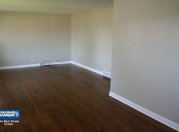 5th image of 2111 McDonough St
