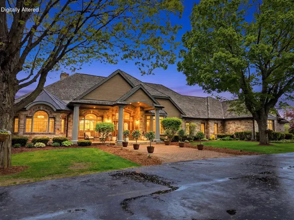 3790 Sherman ROAD, Slinger, WI 53086
