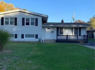 213 Fay Ave, Avon Lake, OH 44012