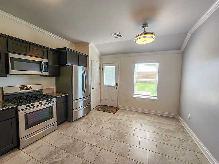 1937 Timber Dale Dr — Photo 29