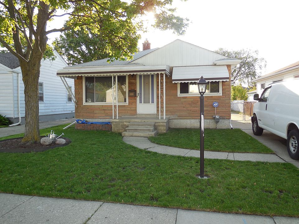 1st image of 24594 Wilmot Ave