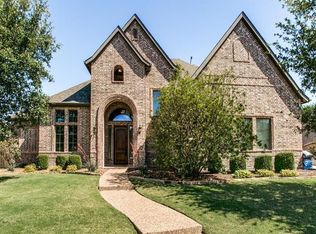 215 High Point Dr, Murphy, TX 75094