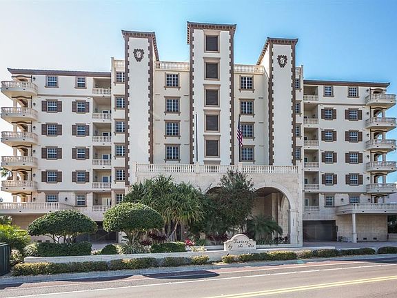 2nd image of 19520 Gulf Blvd APT 501