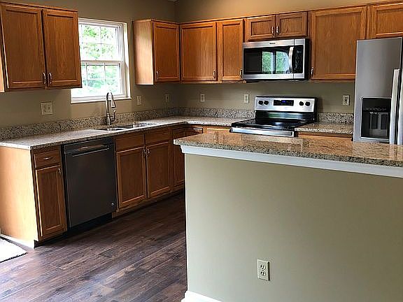 2nd image of 3800 Sugarberry Dr