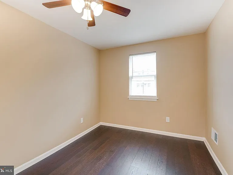 222 N Collington Ave — Photo 32