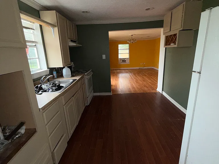 6122 4th Ave — Photo 8