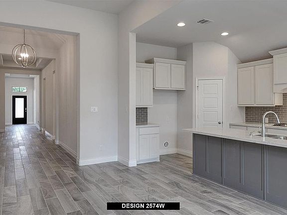 4th image of 419 Juana Way