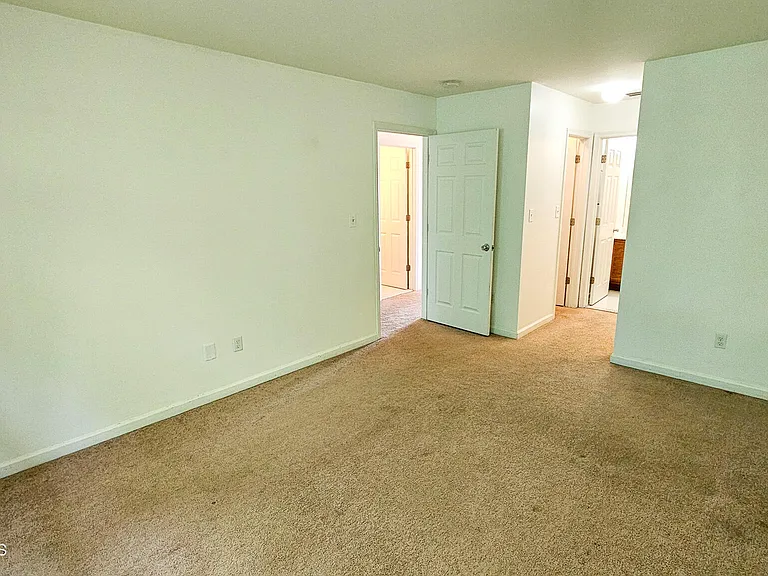380 Radio Rd #C-2 — Photo 31