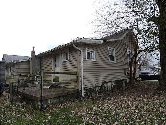 4th image of 1641 Penn St