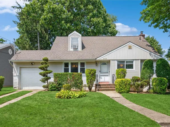 666 Jefferson Street, West Hempstead, NY 11552
