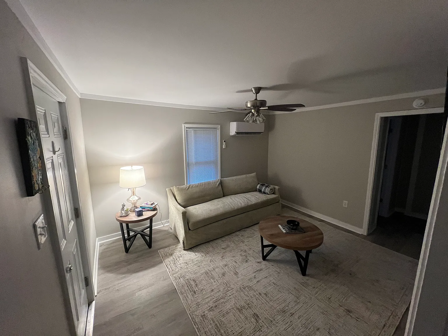 605 Center St NW — Photo 3