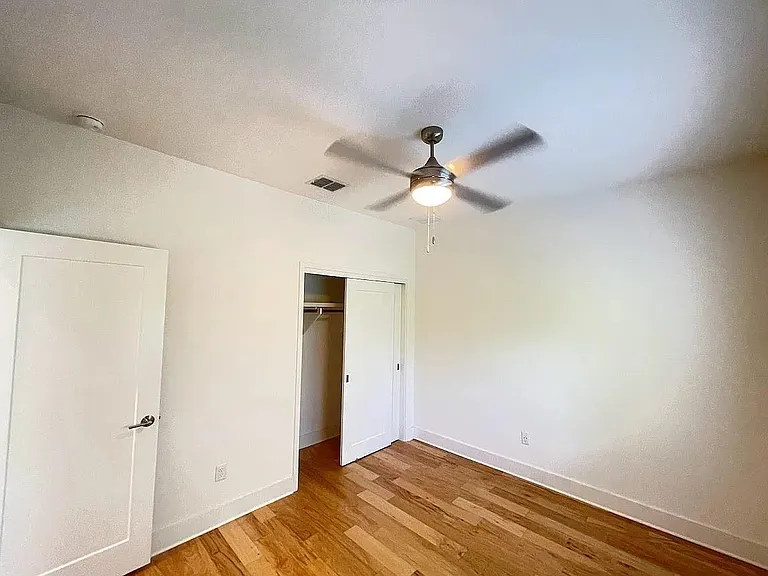 2101 Montopolis Dr #20 — Photo 11