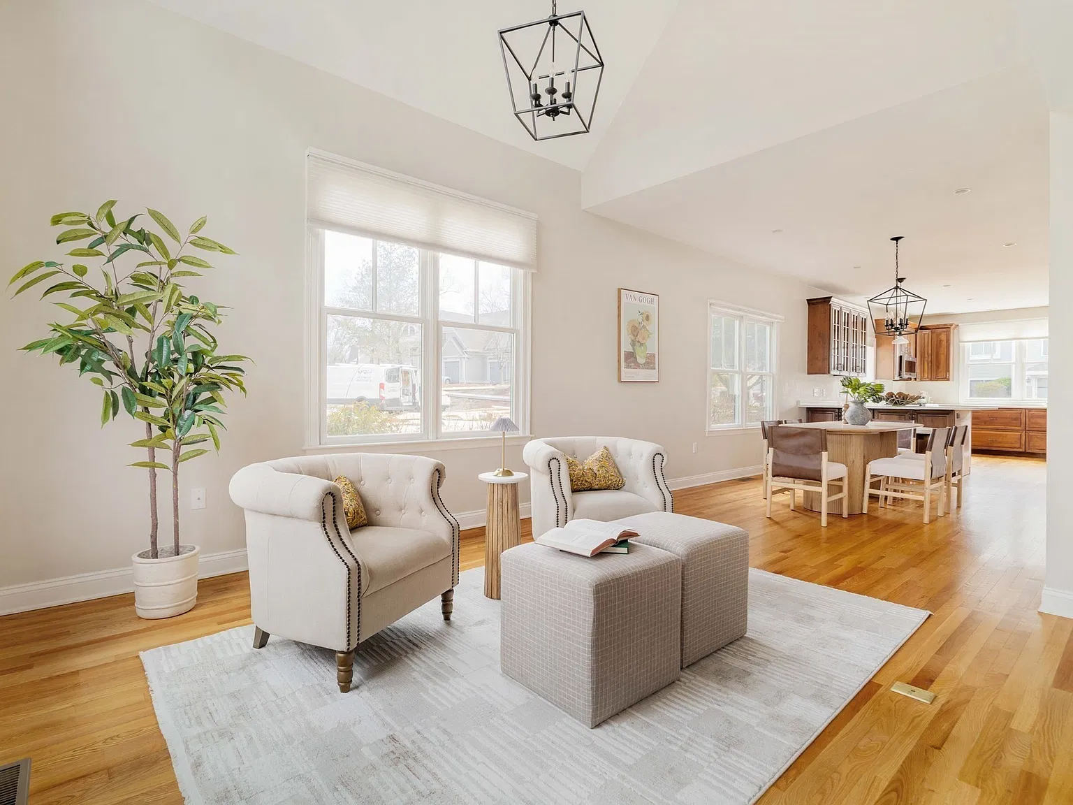 3 bed, 3.5 bath, 3539 sqft, $6,000 — Photo 4