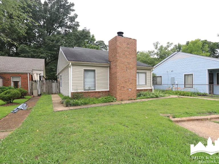 2835 Toehill Cv — Photo 2