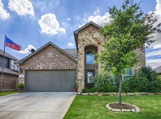 825 Graham Dr, Burleson, TX 76028