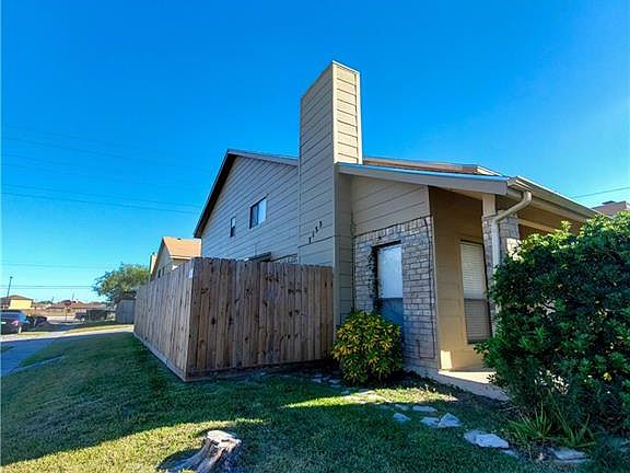 3rd image of 7133 Premont Dr APT 6