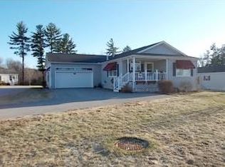 22 Sawmill Rdg, Sandown, NH 03873