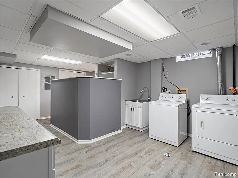2090 Bradford Rd — Photo 24