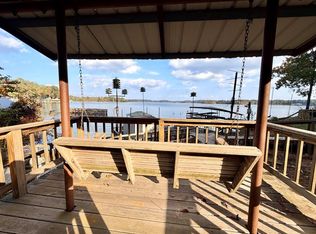 491 Midlake Dr S, Hemphill, TX 75948