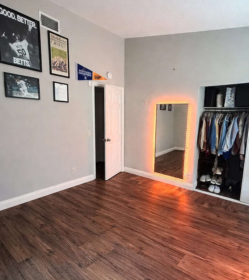 25525 Fir Ave — Photo 3