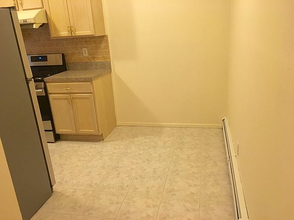 2nd image of 13546 Coolidge Ave