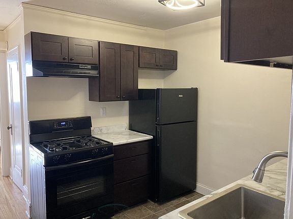 3rd image of 587 Grand Ave APT 12