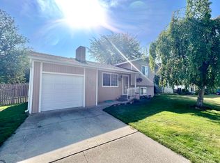 706 N Moore Rd, Veradale, WA 99037