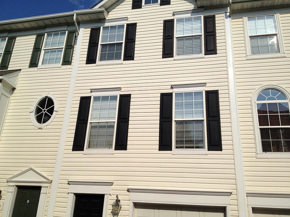 1st image of 21842 Cobble Pond Sq