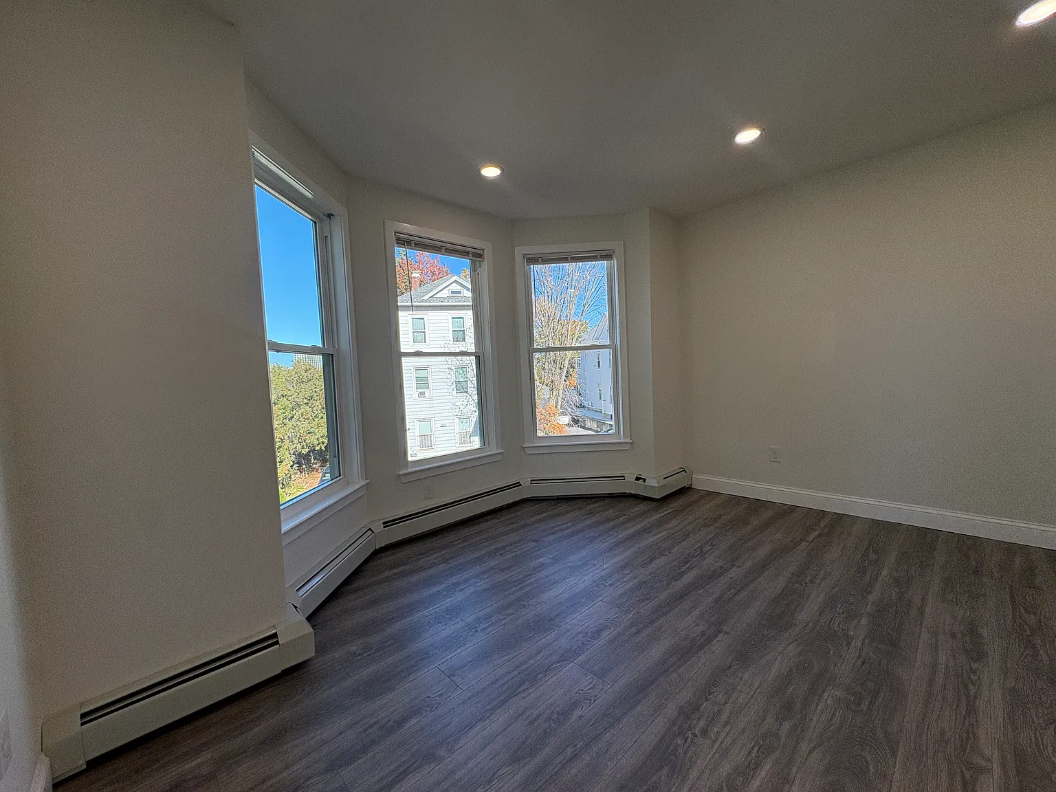 3 bed, $2,500 — Photo 3