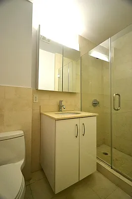 Rented by Bold New York | media 7