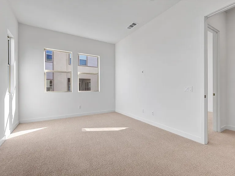 2058 Hollyleaf Ter — Photo 16