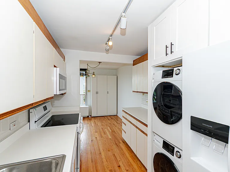 4170 N Marine Dr #13A — Photo 7
