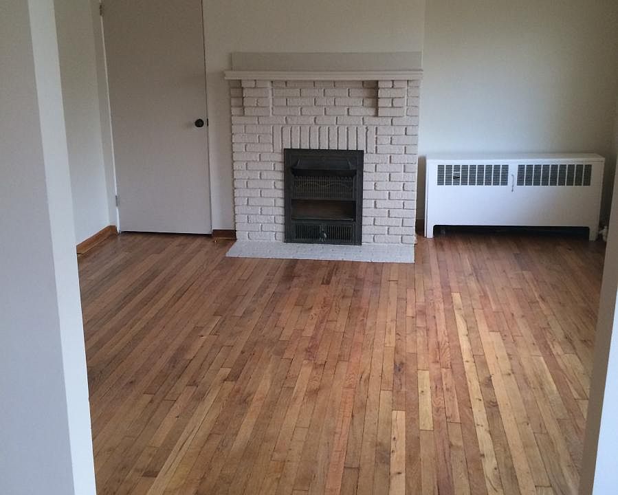 2nd floor living room
