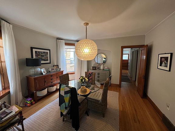 2nd image of 3518 N Claremont Ave #1