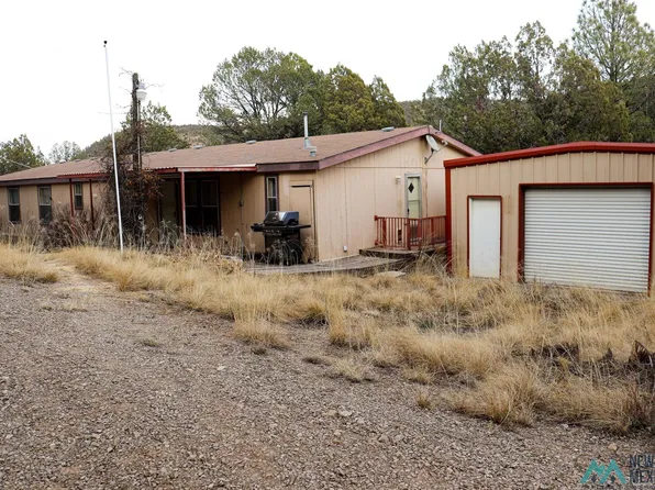 37 Juniper Ln, Mayhill, NM 88339